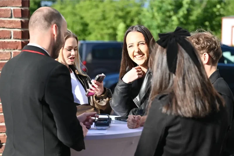 Předávání maturitních vysvědčení OA Praha Satalice