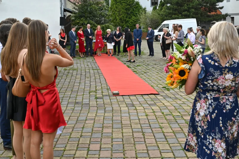 Předávání maturitních vysvědčení, OA Praha 2024