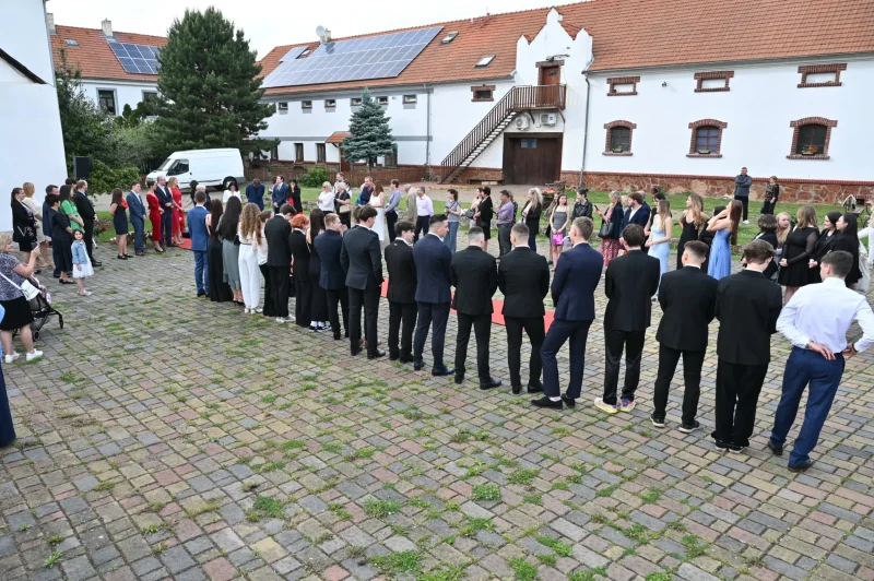Předávání maturitních vysvědčení, OA Praha 2024