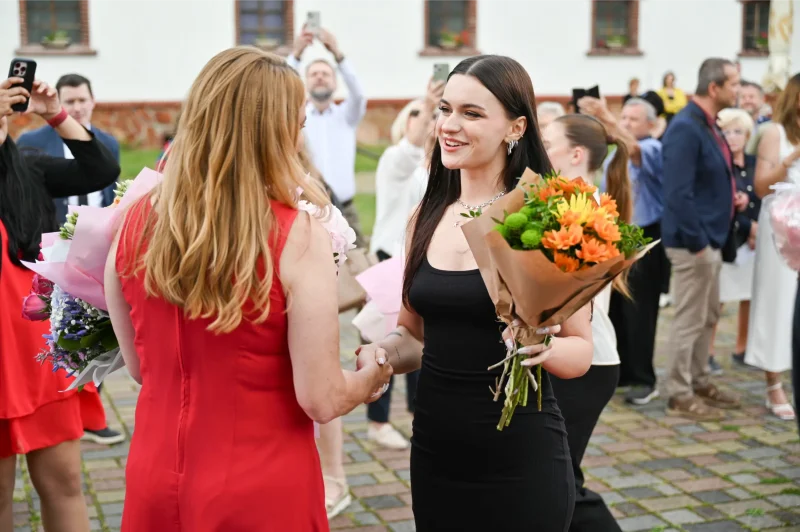 Předávání maturitních vysvědčení, OA Praha 2024