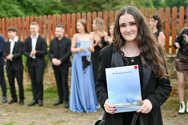 Předávání maturitních vysvědčení, OA Praha 2024