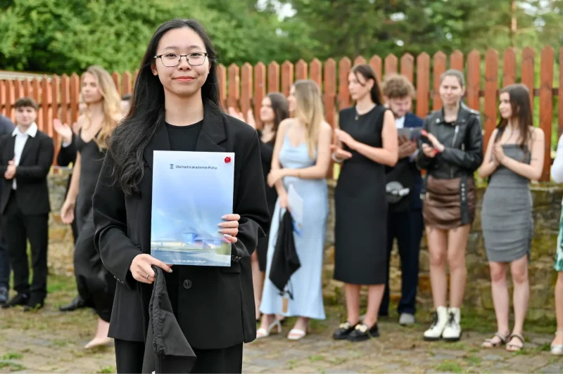 Předávání maturitních vysvědčení, OA Praha 2024