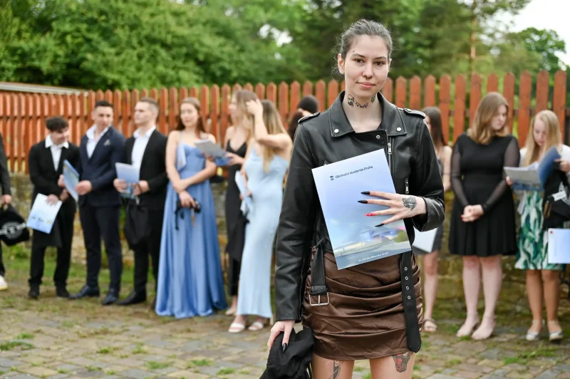 Předávání maturitních vysvědčení, OA Praha 2024