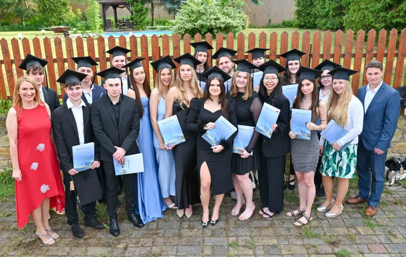 Předávání maturitních vysvědčení, OA Praha 2024