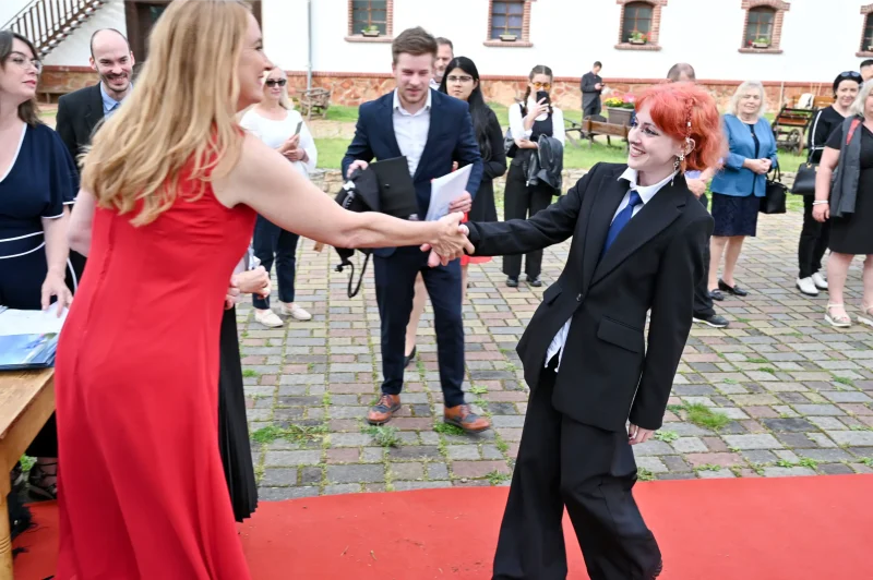 Předávání maturitních vysvědčení, OA Praha 2024
