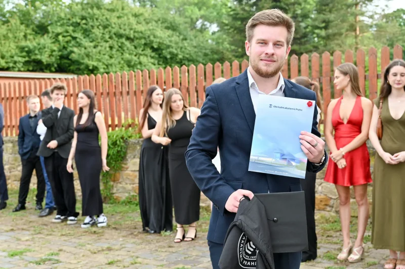 Předávání maturitních vysvědčení, OA Praha 2024