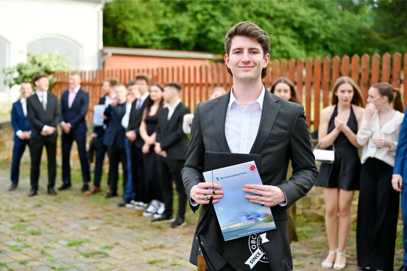 Předávání maturitních vysvědčení, OA Praha 2024