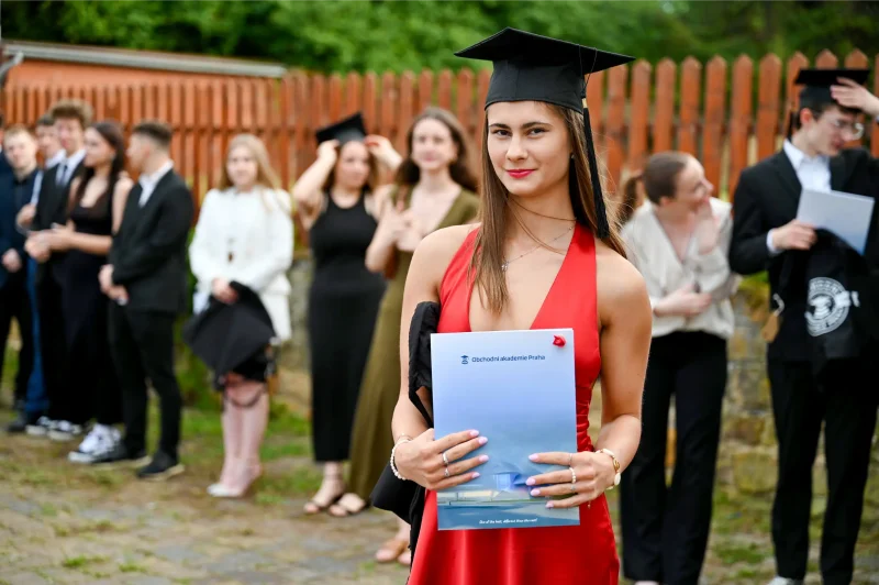 Předávání maturitních vysvědčení, OA Praha 2024