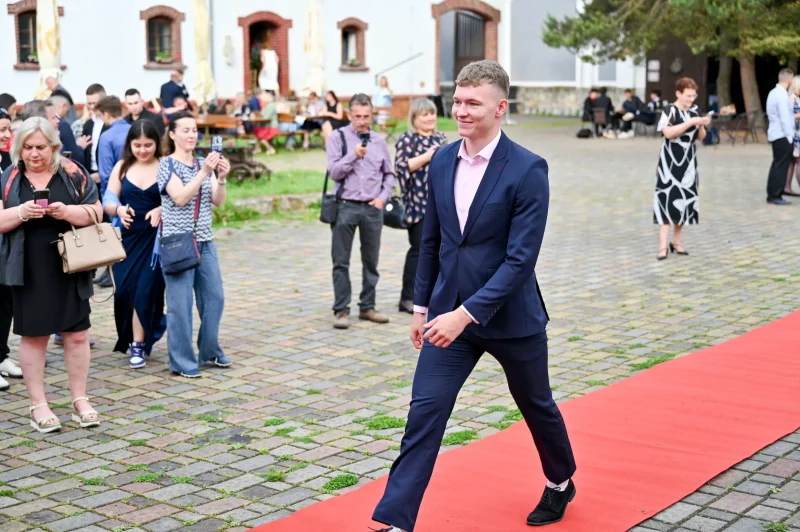 Předávání maturitních vysvědčení, OA Praha 2024