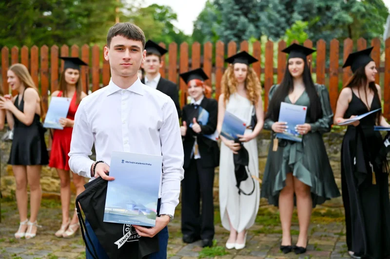 Předávání maturitních vysvědčení, OA Praha 2024