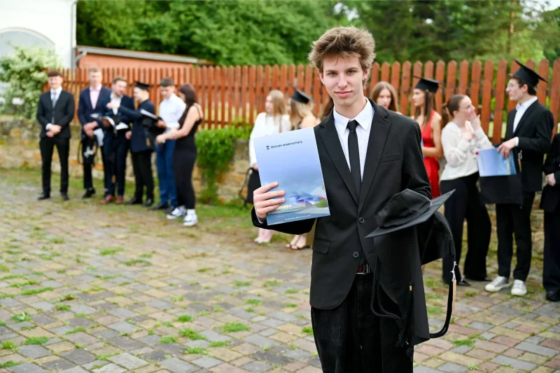 Předávání maturitních vysvědčení, OA Praha 2024