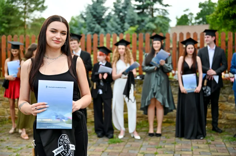 Předávání maturitních vysvědčení, OA Praha 2024