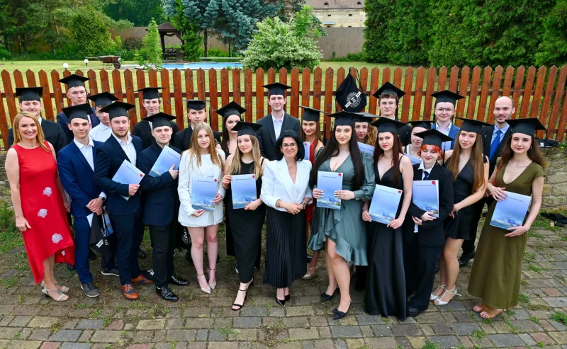 Předávání maturitních vysvědčení, OA Praha 2024