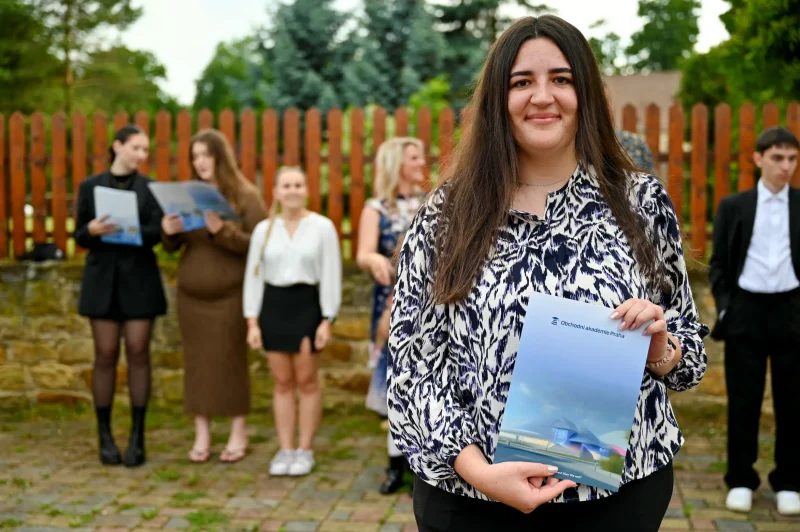 Předávání maturitních vysvědčení, OA Praha 2024