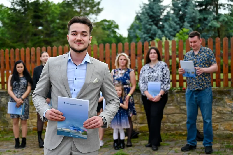 Předávání maturitních vysvědčení, OA Praha 2024