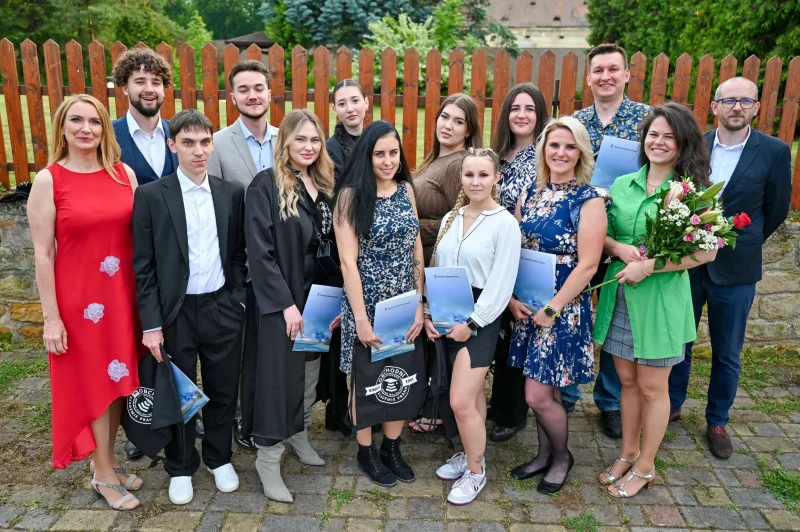 Předávání maturitních vysvědčení, OA Praha 2024