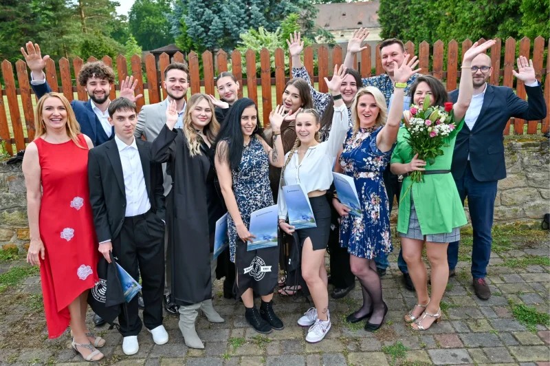 Předávání maturitních vysvědčení, OA Praha 2024