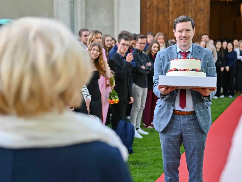 Předávání maturitních vysvědčení OA Praha Satalice