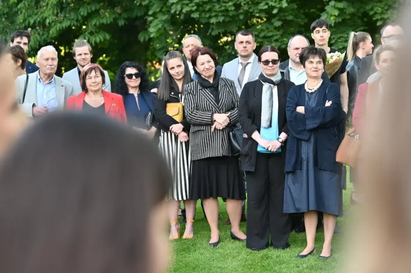 Předávání maturitních vysvědčení OA Praha Satalice