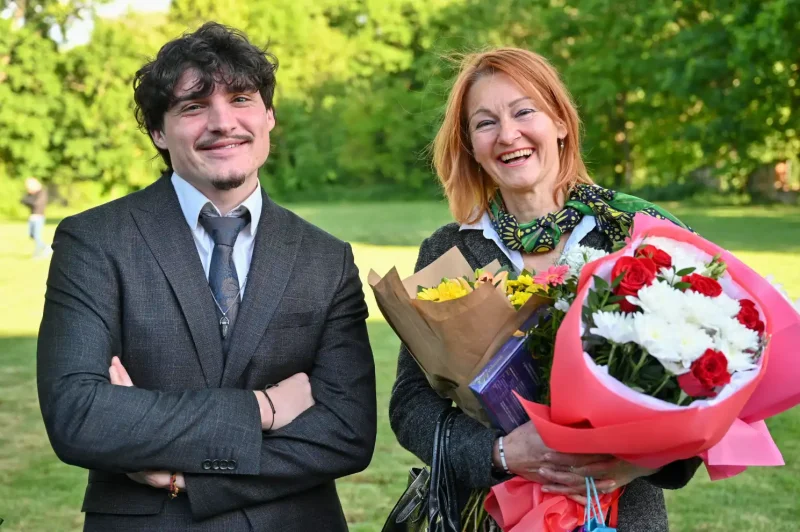 Předávání maturitních vysvědčení OA Praha Satalice