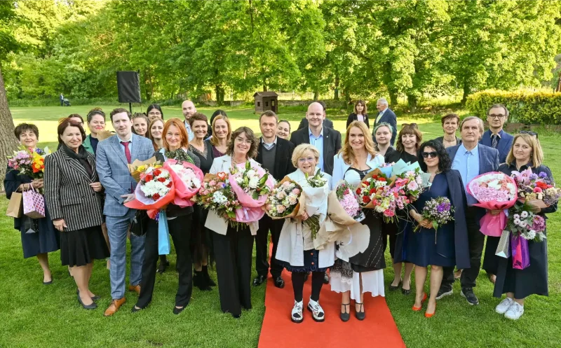 Předávání maturitních vysvědčení OA Praha Satalice